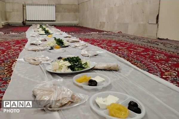 ضیافت افطاری در آموزشگاه شهید مجید دهنوی نیشابور