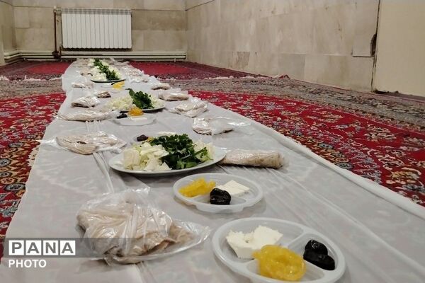 ضیافت افطاری در آموزشگاه شهید مجید دهنوی نیشابور