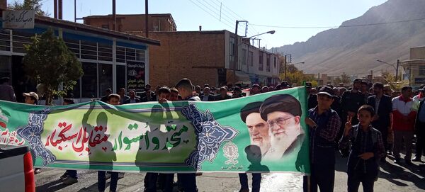 ثبت حضور پرشور مردم شهرستان بن در راهپیمایی ۱۳ آبان در قاب پانا