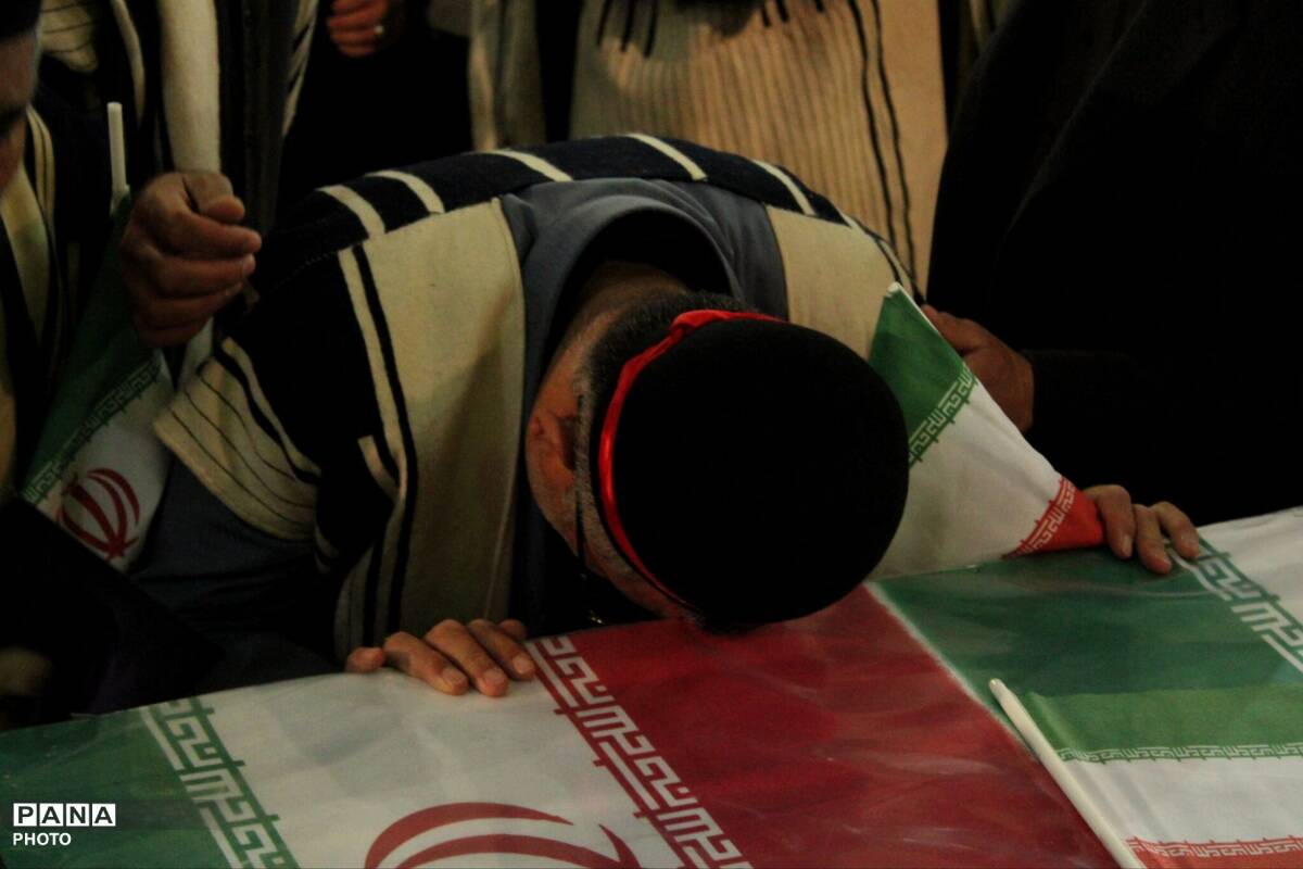 ‌حضور قوم بختیاری در تشییع شهید سجاد نادری