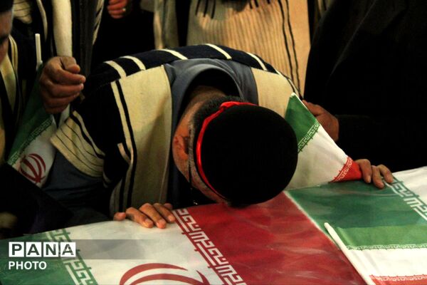 ‌حضور قوم بختیاری در تشییع شهید سجاد نادری