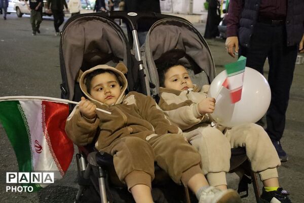 پنجاه و سومین شب ایستادگی در خیابان‌های کرج