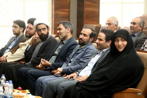 آیین تقدیر از معلمان نمونه استان قم