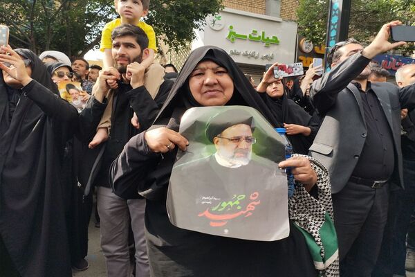 وداع تاریخی مشهدی‌ها با خادم‌الرضا؛ شهید جمهور