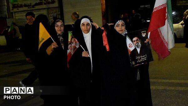 ایران؛ خانه‌ای که مردم برای حفظ آن قدم برمی‌دارند