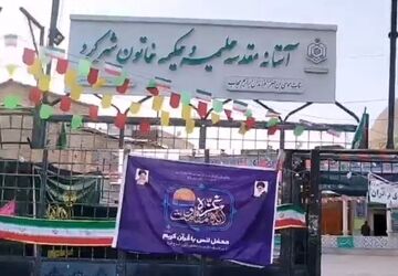 سر بر سجده‌ی عبودیت و بندگی