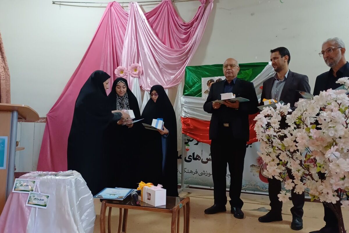 انتخابات همیار مشاور در هفته بهداشت روان 