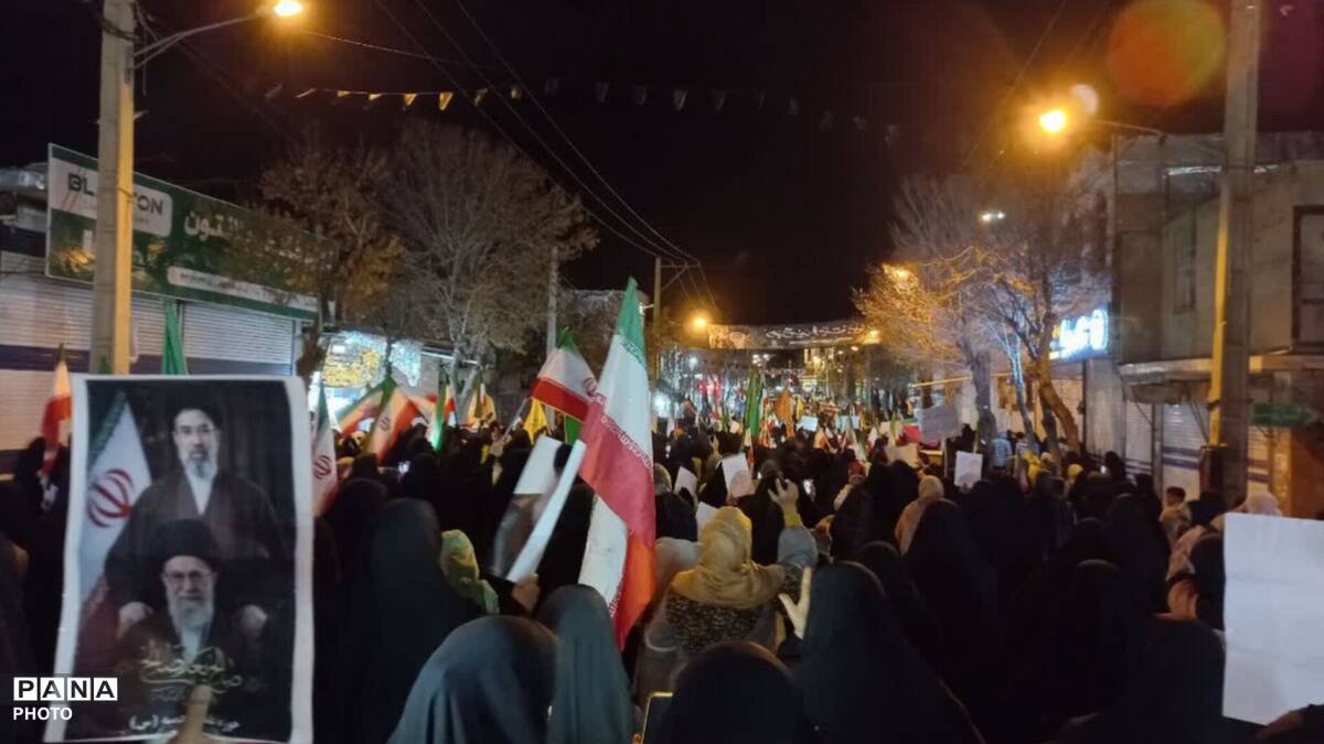بیعت با رهبر جدید در شب بارانی؛ پیام همبستگی و امید به سوی آینده را دارد