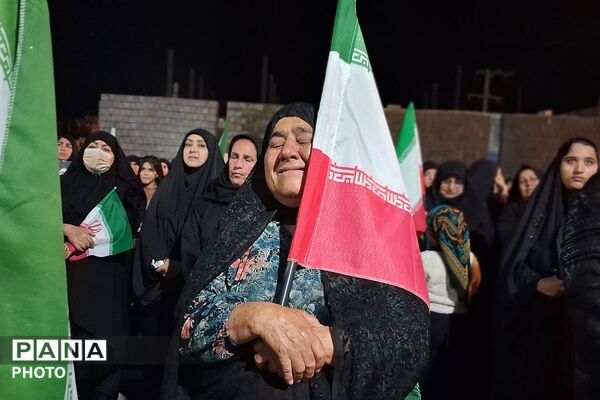 شامگاهی دیگر از حضور گرمه مردمان باشتی در کف خیابان‌ها