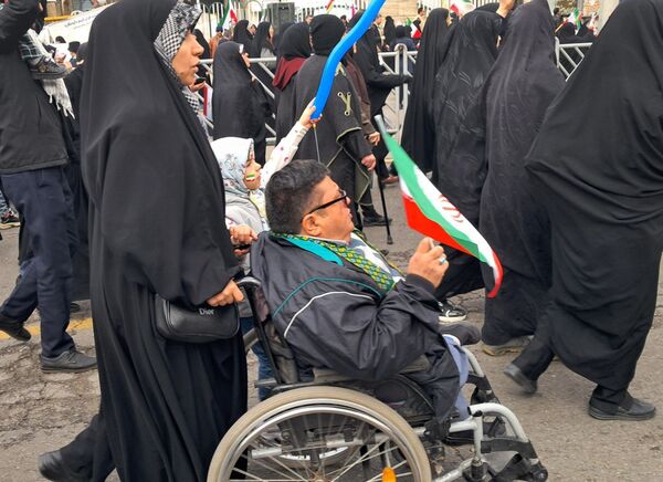 مردم در راهپیمایی ۲۲ بهمن، بار دیگر اتحاد خود را نشان دادند
