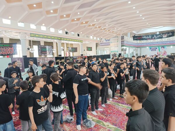 سوگواره احلی من‌‌العسل با حضور دانش‌آموزان آذرشهری 