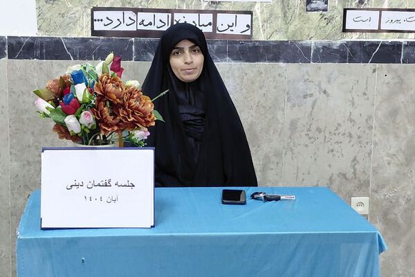 فیروزکوه؛ میزبان نماز جماعت و گفتمان‌های دینی در محیط مدرسه