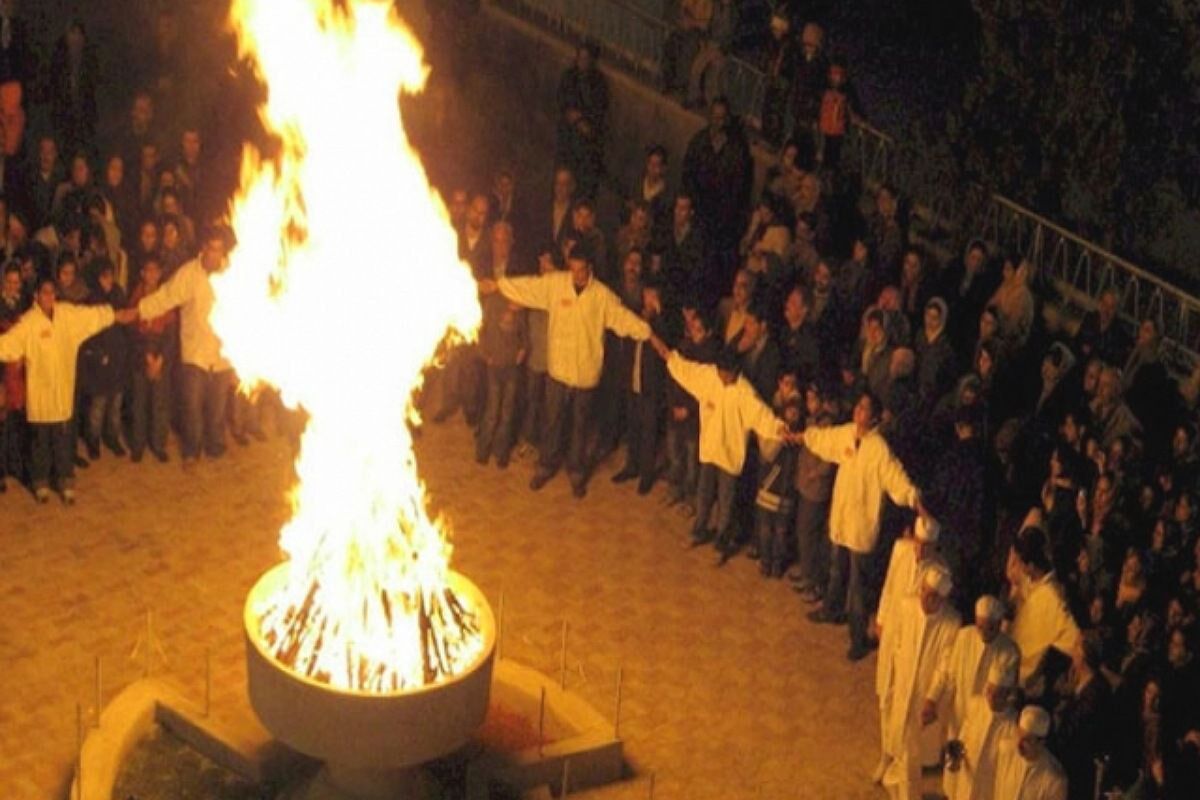  آذرگان در دل نسلی که هنوز ریشه‌هایش را فراموش نکرده است