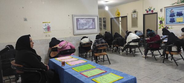 امتحانات نوبت اول در دبیرستان نمونه اندیشه 