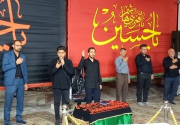 عزاداری شب چهارم محرم به میزبانی آموزش و پرورش ناحیه ۳ شیراز 