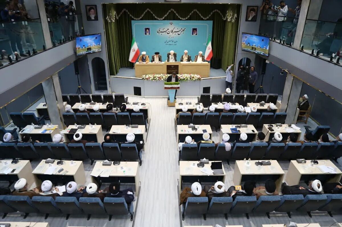 رئیس مجلس خبرگان: مالیات ارزش افزوده از مواد غذایی حذف شود