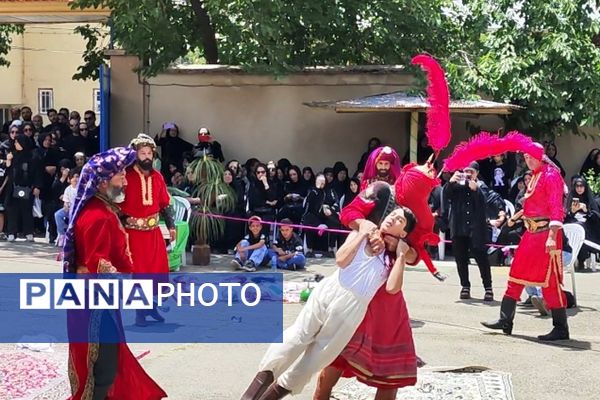 مراسم شبیه خوانی روز عاشورا در شهرستان طالقان