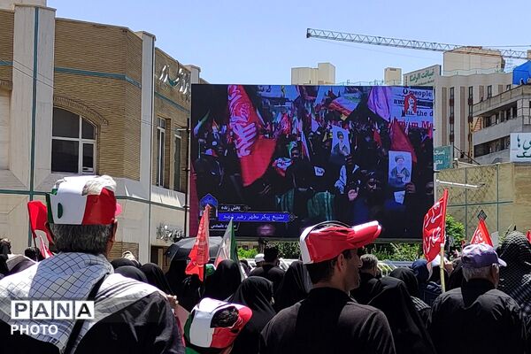  وداع با رهبر شهید در جوار بارگاه رضوی