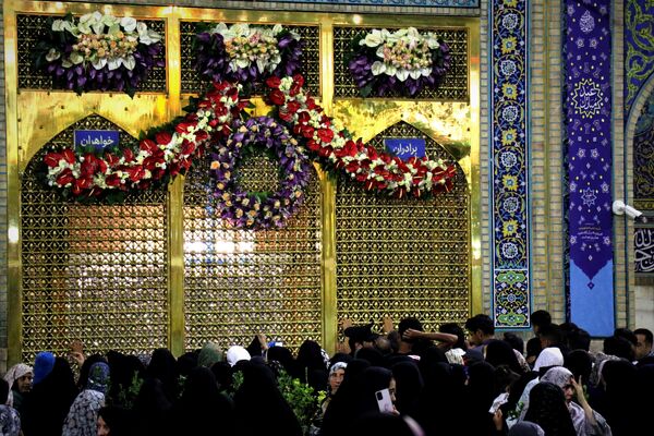 عید امامت در حرم امام رضا(ع)