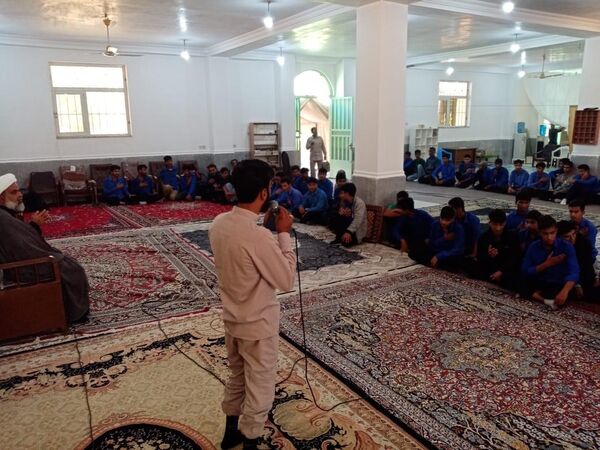 آیین استقبال باشکوه از شهید گمنام در مسجد مهدیه فین