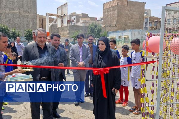 آیین افتتاح زمین چمن مصنوعی در قرچک