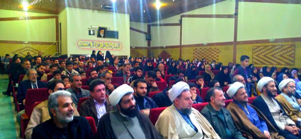 اجلاسیه سراسری نماز دانش‌آموزی شهرستان ملایر