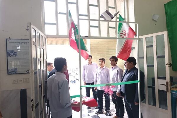 افتتاح یادمان شهدای مدرسه شهید پیروز بهبهان در دبیرستان شاهد باقرالعلوم(ع)