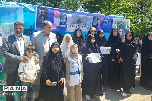برپایی غرفه پرورشی و سلامت به مناسبت بزرگداشت هفته معلم 
