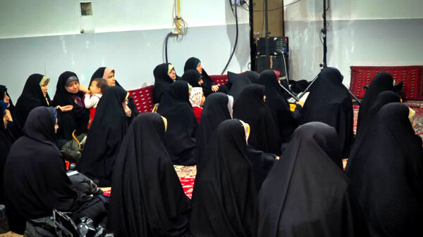 جشن خانوادگی یلدا در مسجد المنتظر