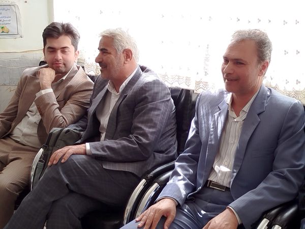 دیدار معاون پرورشی آموزش و پرورش کاشمر با کادر دبیرستان امام حسین (ع)