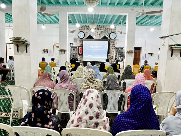 مراسم تجلیل از فرهنگیان بندر گروگ سیریک
