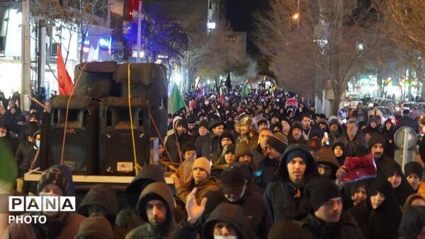 اجتماع باشکوه مردم شهرستان فردیس در چهارمین روز شهادت امام قائد 