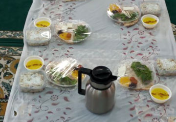 پذیرایی از مهمانان بهشت در ضیافت افطاری دبستان لطیفه