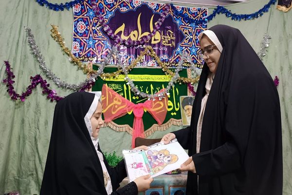 مدارس ورامین در سالروز ولادت حضرت زهرا(س) غرق در شور و جشن 