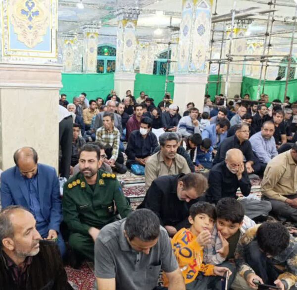 مراسم شب قدر در گلزار شهدا بم
