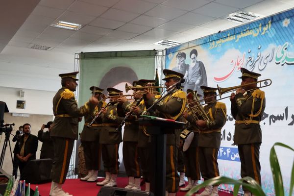 جشن مردمی استقبال نمادین ورود امام