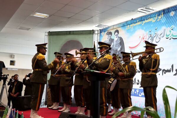 جشن مردمی استقبال نمادین ورود امام