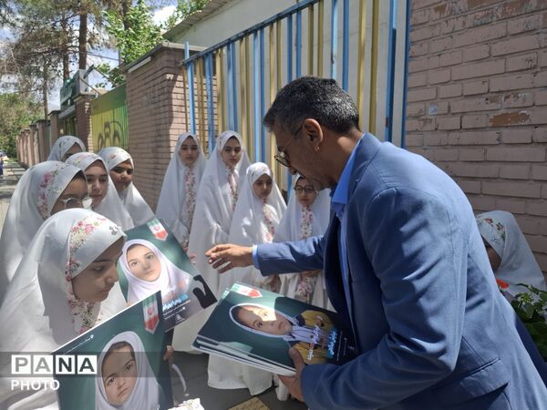 طنین اندازی سرود دختران میقات در مقتل شهید آرمان علی وردی