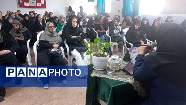 جلسه آموزش خانواده در دبستان لطیفه 