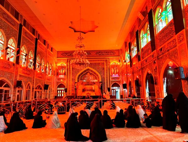 برگزاری مراسم عزاداری شب عاشورا در تکیه ابوالفضلی نیشابور 