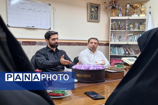 جلسه هم‌اندیشی بسیج و معاونت پرورشی شهرستان قدس جهت هماهنگی تابستانی پربار 