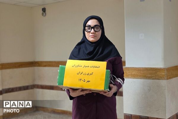 هفته سلامت روان در هنرستان کبری زرگران ملارد 