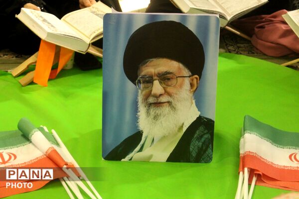  ۵۰۰ حافظ با شهدای بیت رهبری تجدید پیمان کردند