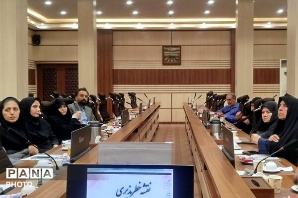 برپایی کمیته علمی اجرایی طرح ملی نماد در ناحیه دو شهرری 

