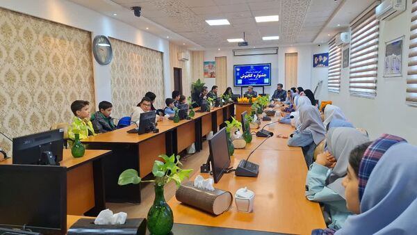 آیین تجلیل از برگزیدگان جشنواره کتابنوش