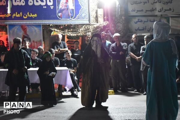 تعزیه خوانی در میدان امام خمینی ره شهرستان مرند
