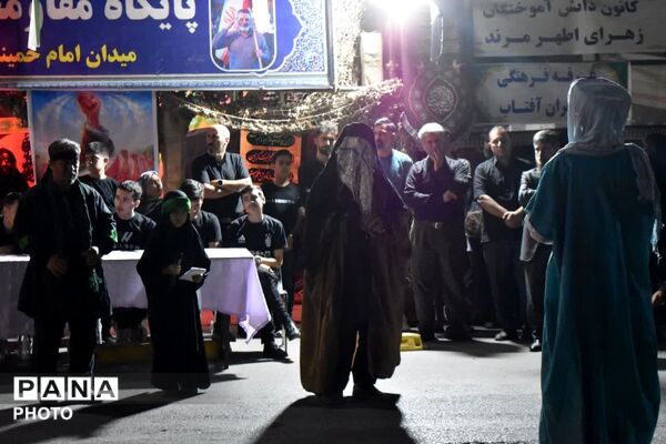 تعزیه خوانی در میدان امام خمینی ره شهرستان مرند