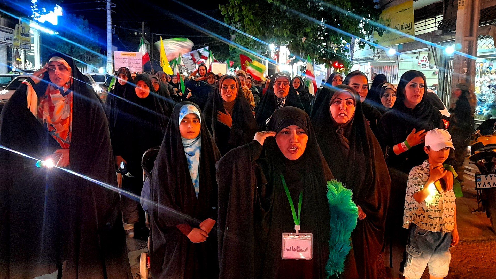  پویش «دختران جان‌فدا» با حضور جمعی از دانش‌آموزان و نوجوانان دختر کرجی