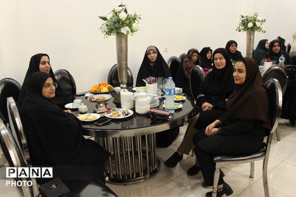 همایش گرامیداشت مقام معلم در گلوگاه 