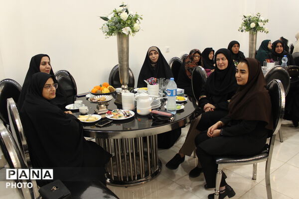 همایش گرامیداشت مقام معلم در گلوگاه 